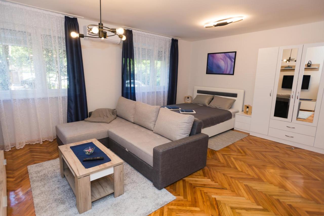 Apartman Studio Blue Szabadka Kültér fotó